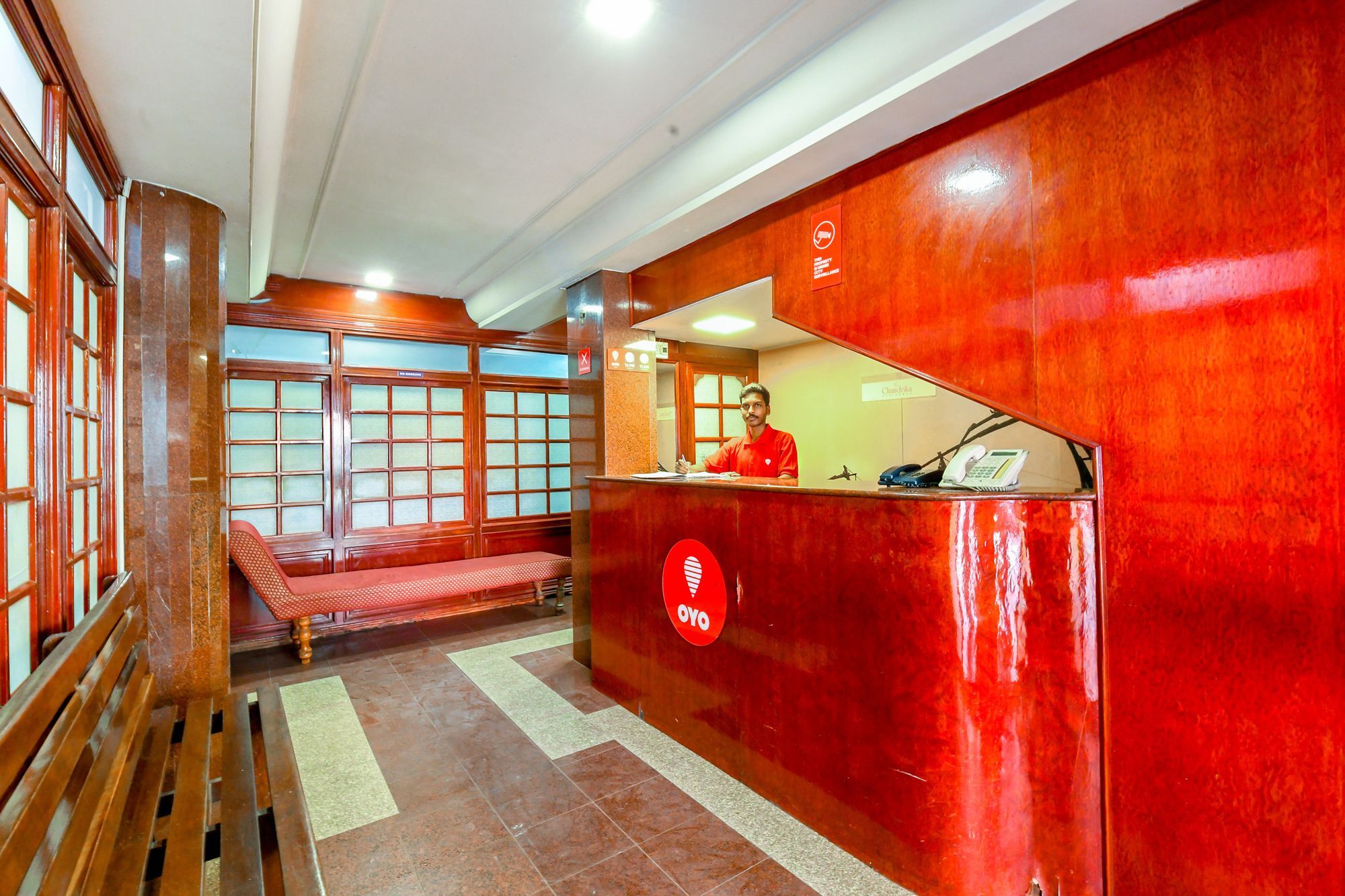 Oyo 11328 Hotel Chandrika Residency Kochi Exterior photo